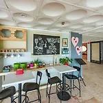 Hotel Alibabam & 2*