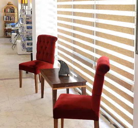 Alibabam & Hotel 2*