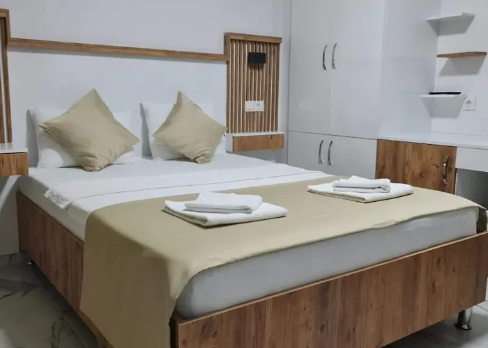 Hotel Alibabam & 2*