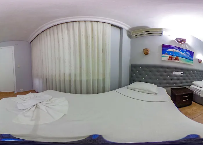 Alibabam & Hotel 2*